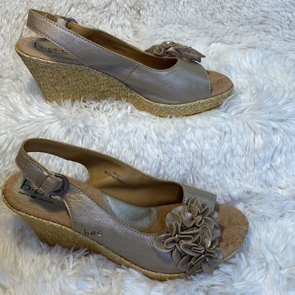 B.O.C. Wedge Sandal-size 9M  - Picture 4 of 8